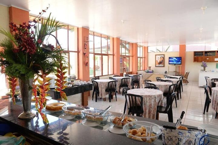 Dining Photos