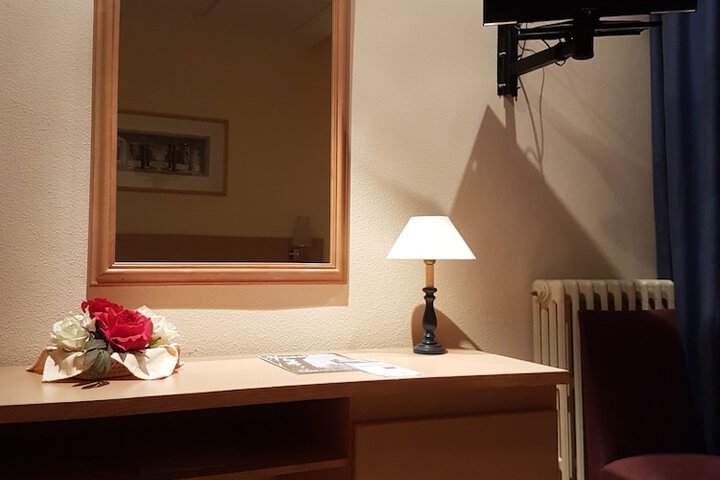 Room 16 of 69