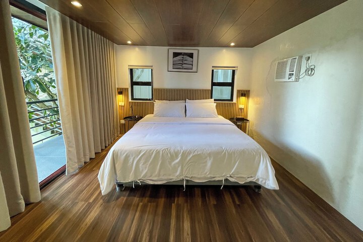 Room 5 of 35