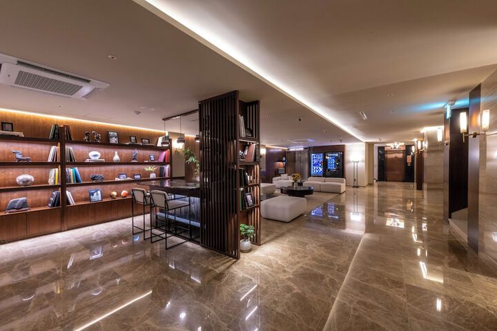 Hotel Lobby