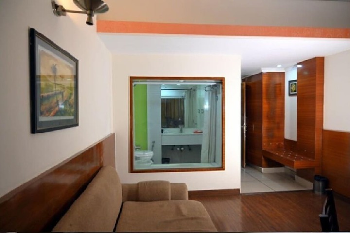 Room 30 of 84