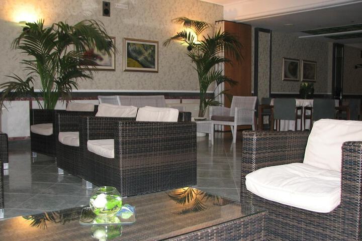Guest Lobby