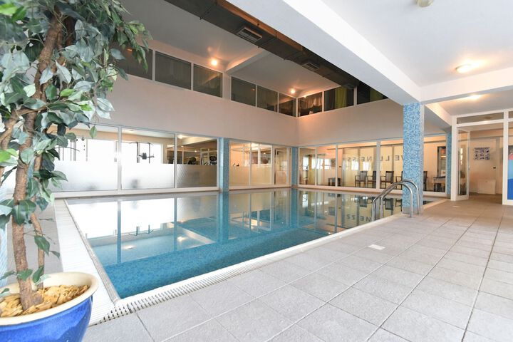 Pool Hotel