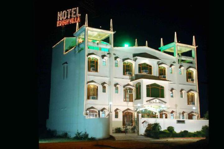 Hotel Ishan Villa