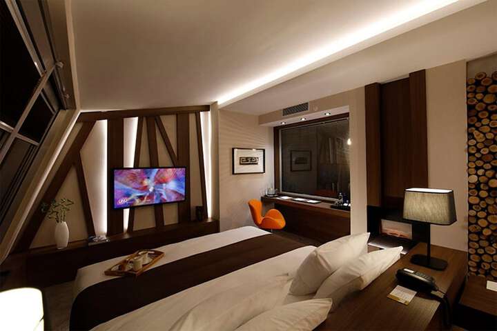 rooms