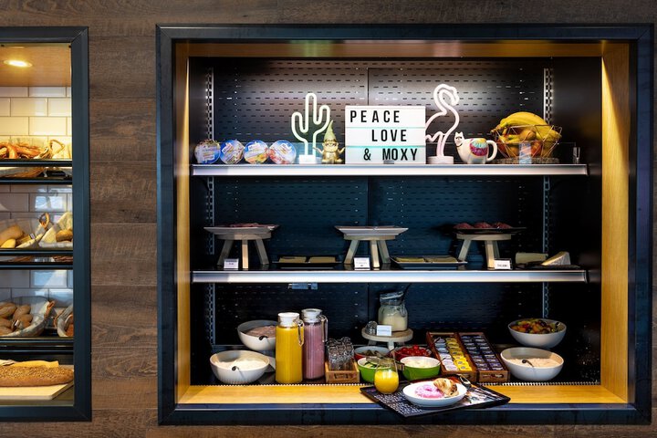 Breakfast/Coffee Service 53 of 68