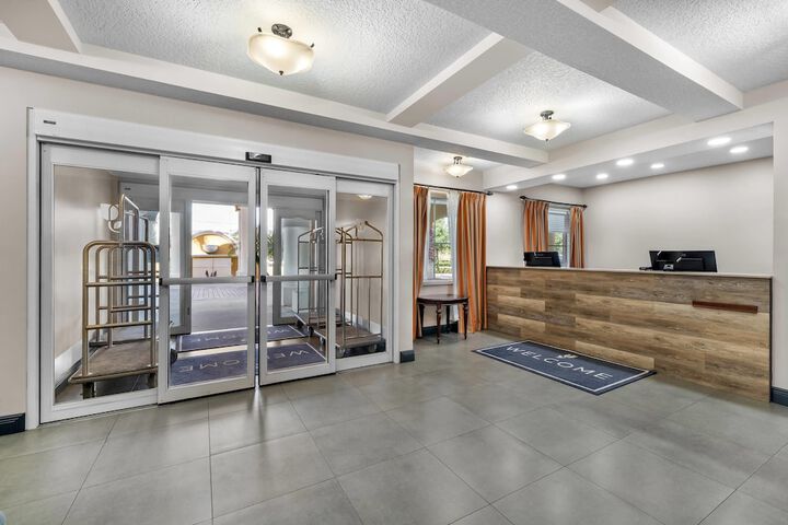 Guest Lobby