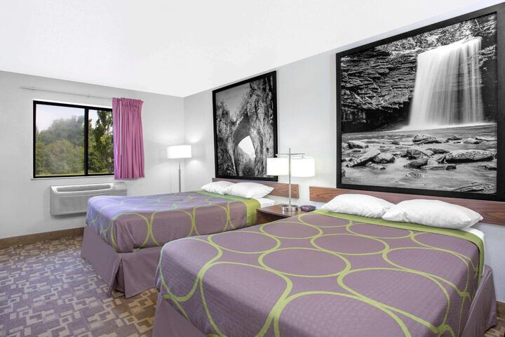 Double Accessible King Size Bed (2 of 9)