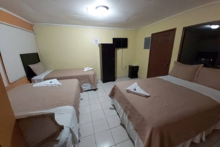 Room 9 of 25