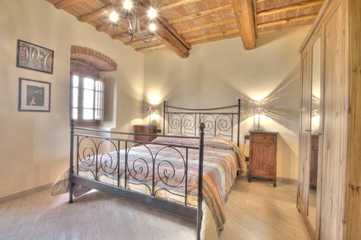 Room 10 of 55