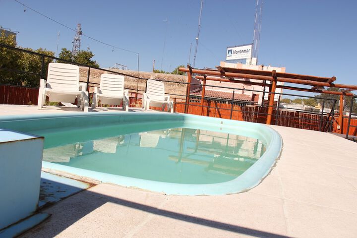 Pool Hotel