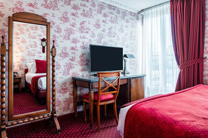 Room 2 of 38