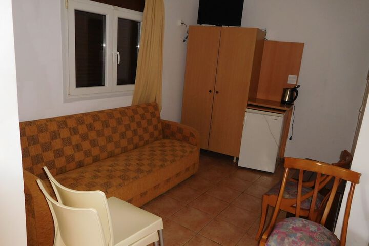 Room 13 of 58