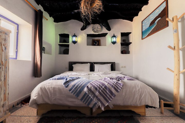 Room 6 of 35