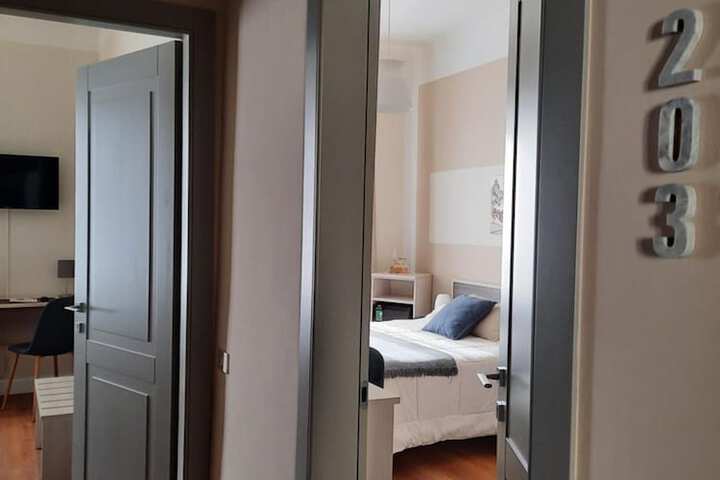 Room 5 of 47