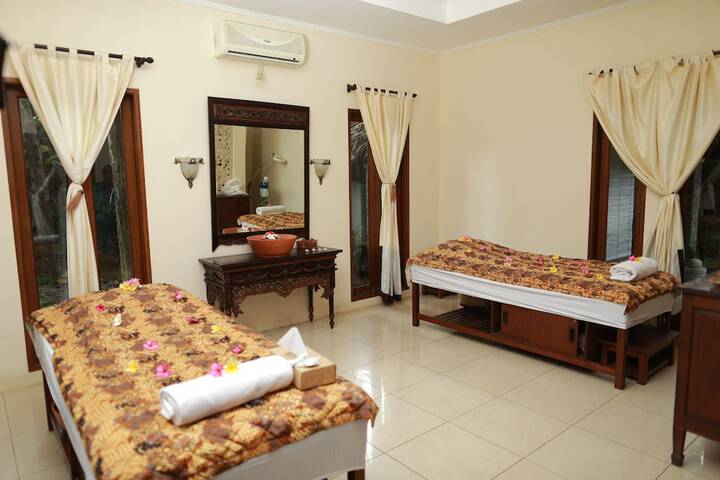 Room 50 of 90