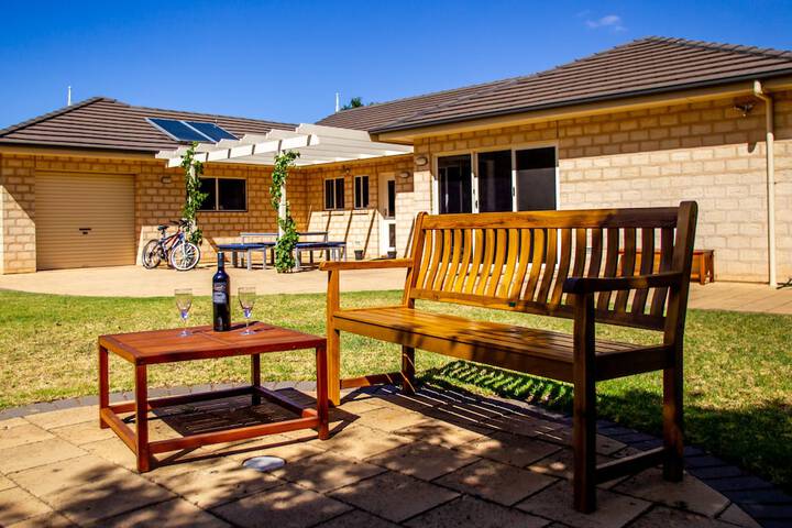 Terrace/Patio 12 of 36