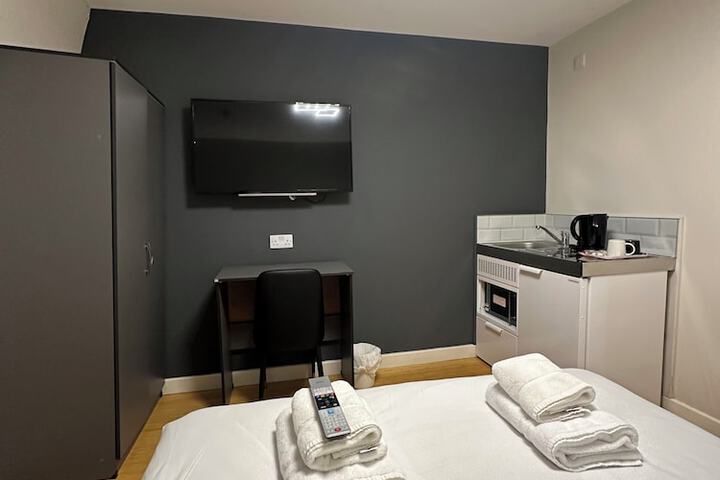 Room 33 of 75