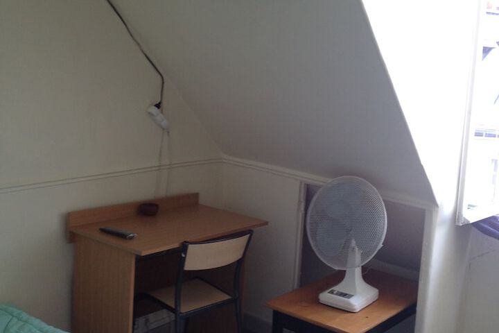 Room 25 of 44