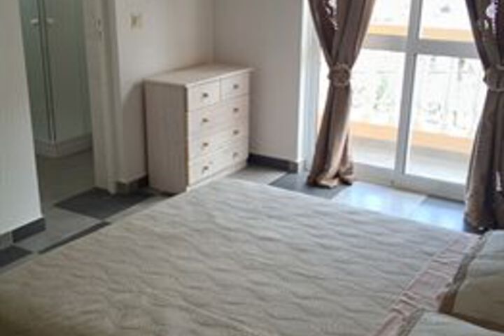 Room 10 of 24