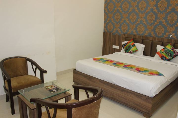 Room 4 of 41