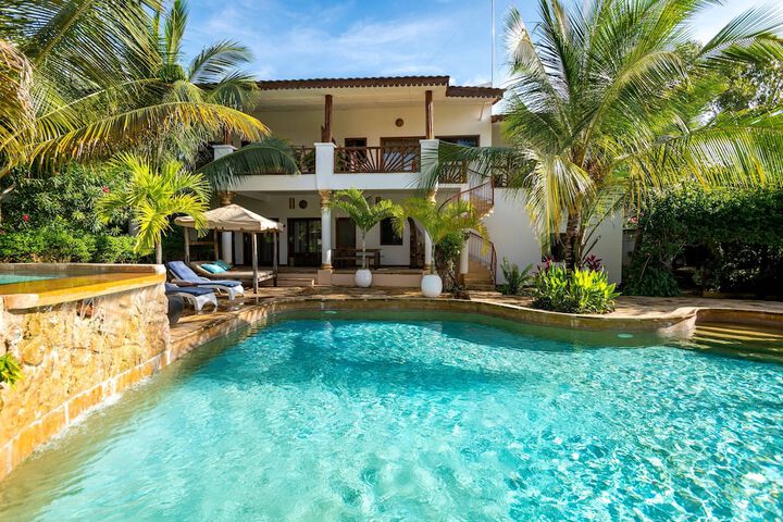 Pool 54 of 65