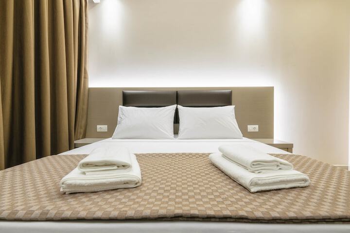 Room 28 of 138