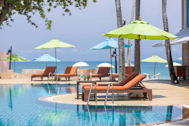 Hotel Pool