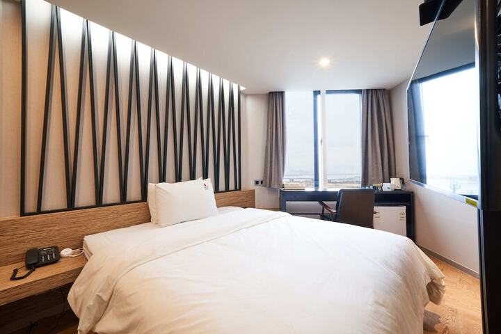 Room 40 of 87