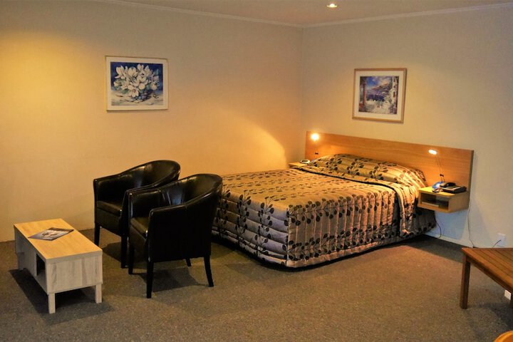 Room 20 of 38