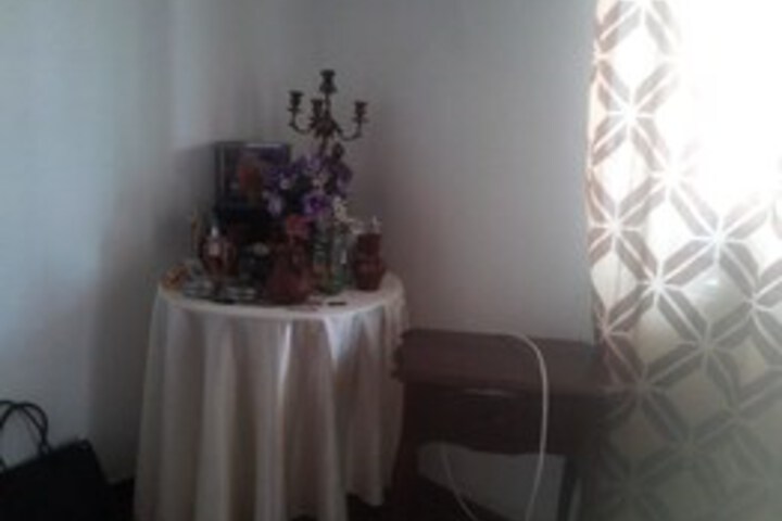 Room 7 of 10