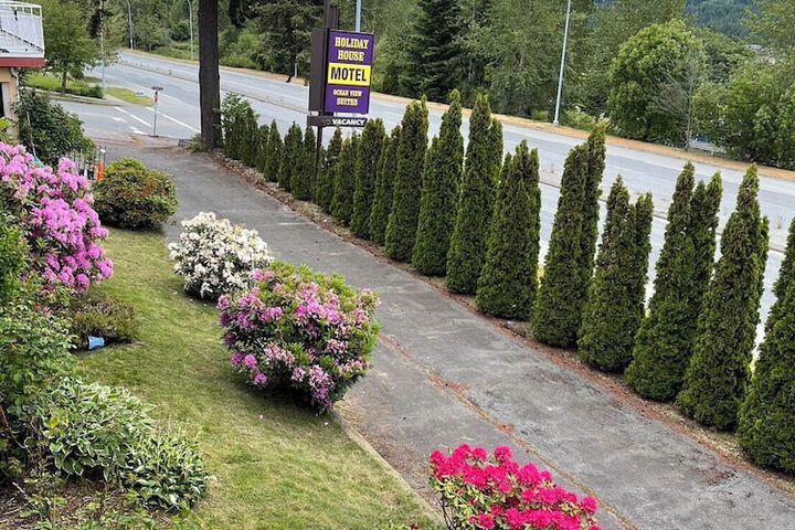 Hotel Exterior 57 of 61