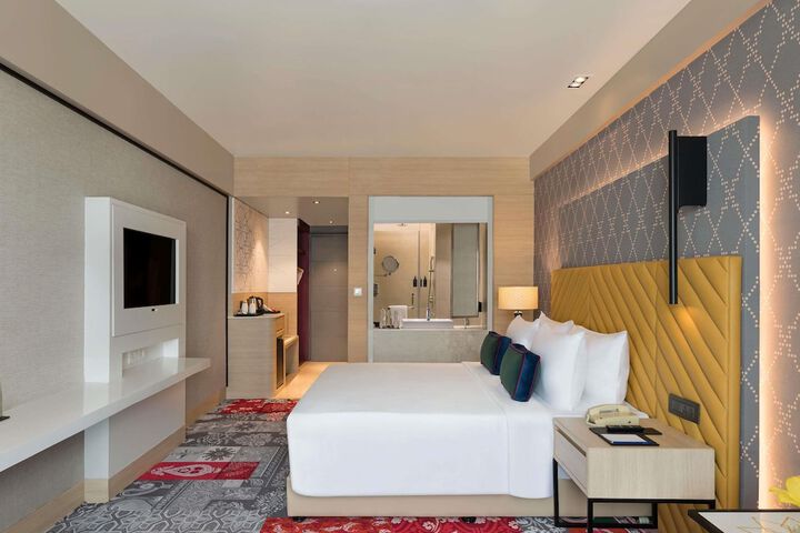 Room 27 of 55