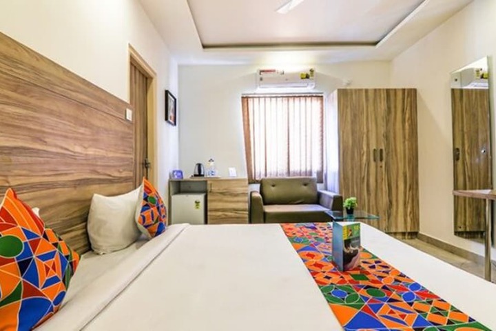 Room 10 of 29