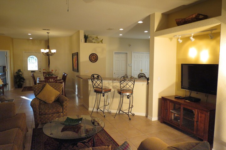 Room 11 of 18