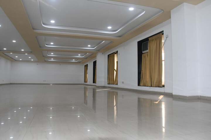 Ballroom/Hall 22 of 47