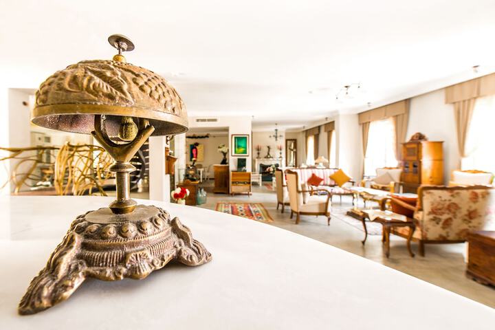 Hotel Interior 4 of 118
