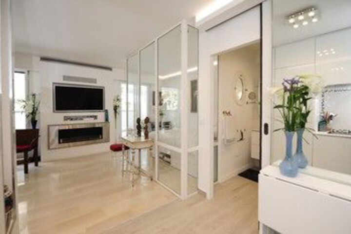 Room 28 of 31
