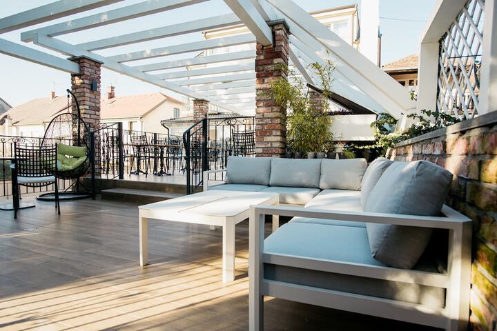 Terrace/Patio 46 of 48
