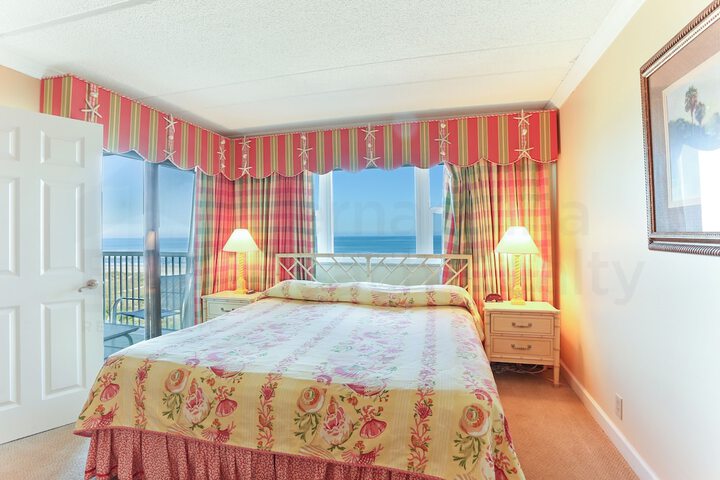 Room 17 of 182