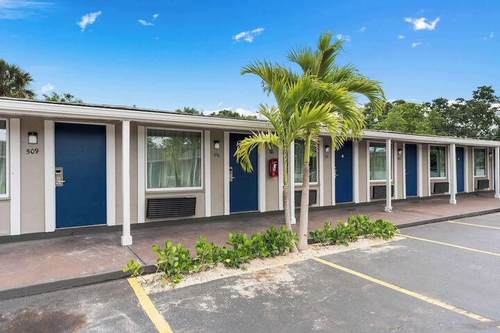 Travelodge by Wyndham Kissimmee / Orlando in Kissimmee, FL