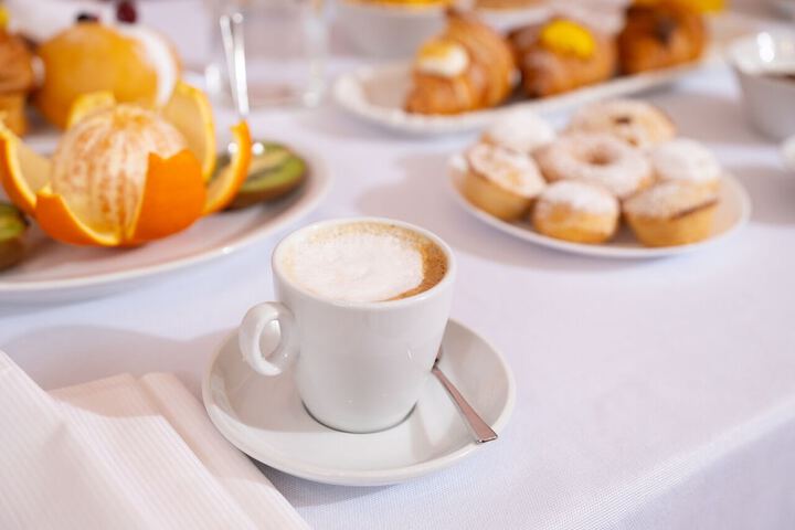 Breakfast/Coffee Service 87 of 111
