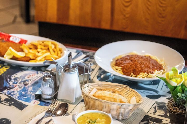Dining 93 of 103