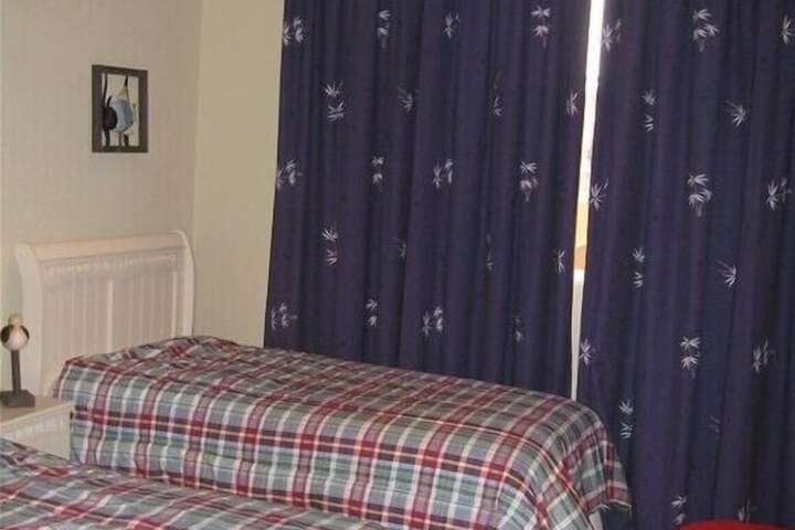 Room 4 of 14