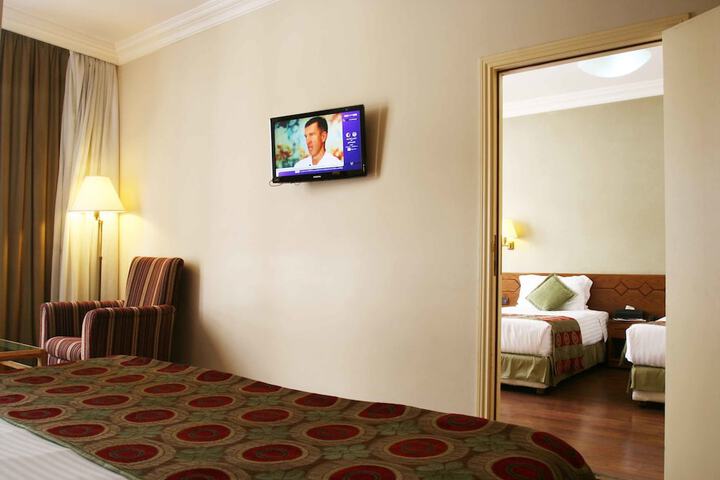 Room 13 of 41