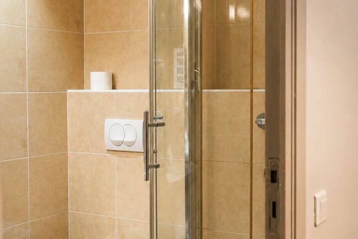 Clean Restrooms