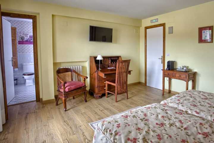 Room 14 of 78