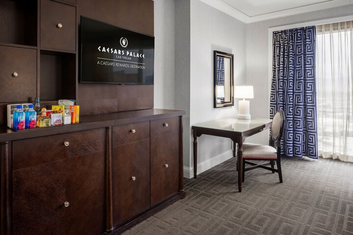 Room 84 of 225