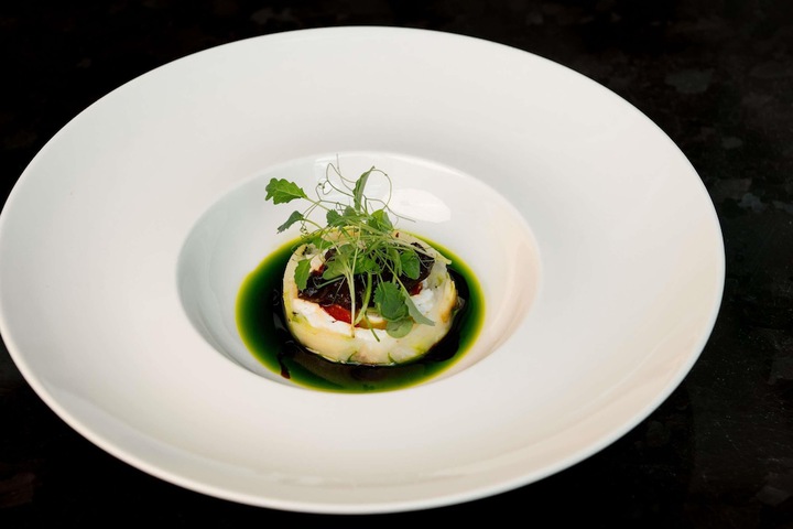 Dining 85 of 126