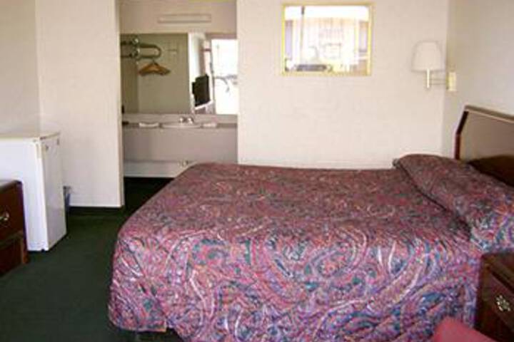 Room 5 of 7